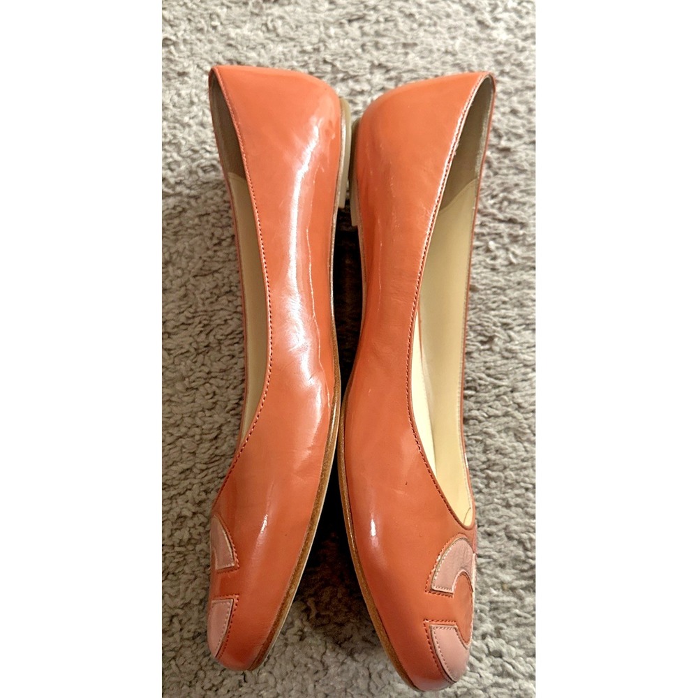 COACH Size 9.5 Kora Signature Logo Patent Leather Ballet Flats Shoes Orange - Picture 2 of 8